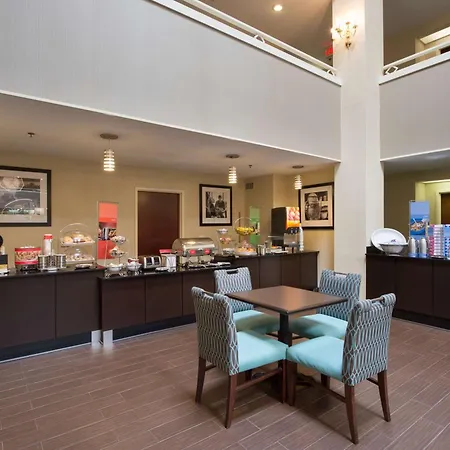 Hampton Inn Cornelia-2