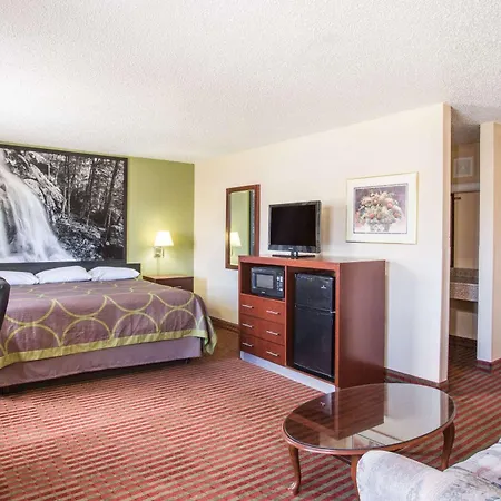 Super 8 By Wyndham Harrisonburg-3