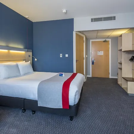 Holiday Inn Express Leicester City By Ihg-3