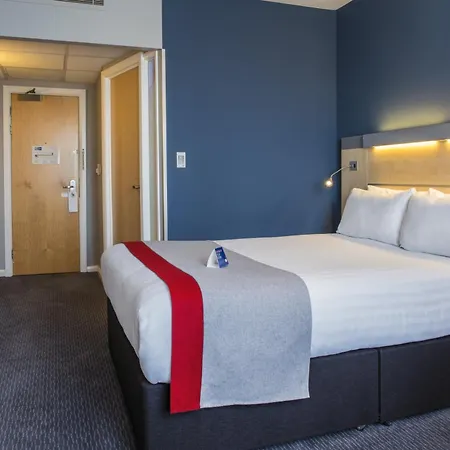 Holiday Inn Express Leicester City By Ihg-2