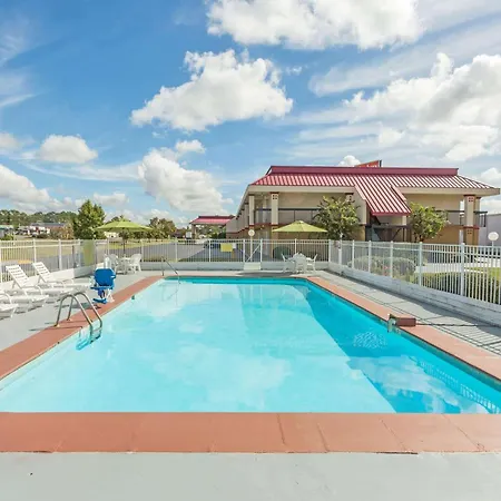 Super 8 By Wyndham Tifton-3