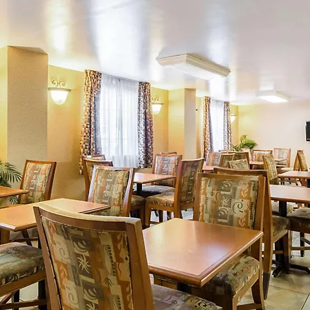 Quality Inn Chicopee-Springfield-2