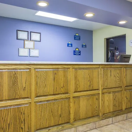 Days Inn By Wyndham Kingman West-2