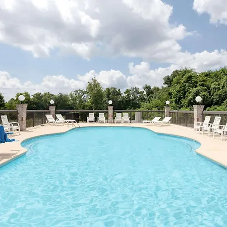 Days Inn By Wyndham Morristown-2