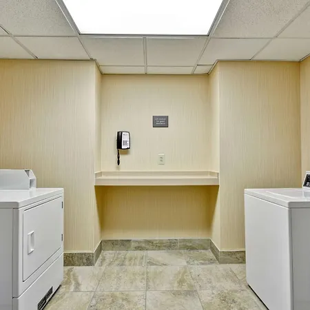 Hampton Inn & Suites Charleston/Mt. Pleasant-Isle Of Palms-2