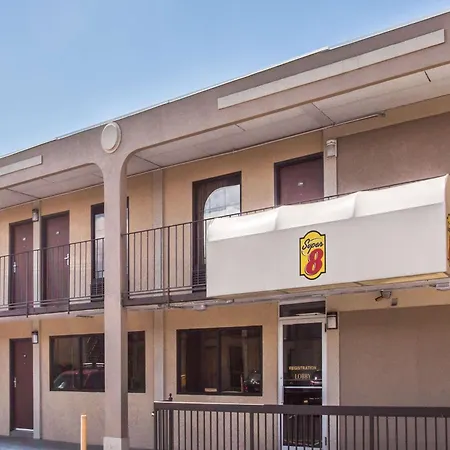 Super 8 By Wyndham Camp Springs/Andrews Afb Dc Area-2