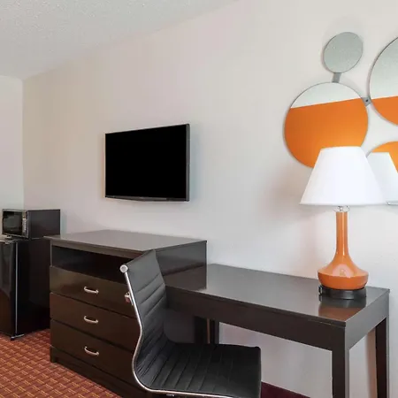 Howard Johnson By Wyndham Rock Hill-2