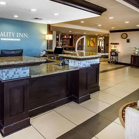 Quality Inn Deming-3