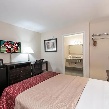 Red Roof Inn Mobile - Midtown-3
