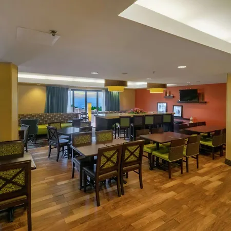 Hampton Inn Hazleton-3