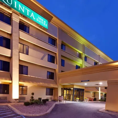 La Quinta By Wyndham Plattsburgh-3