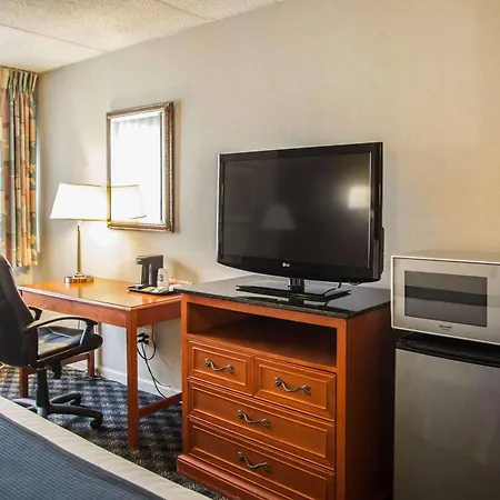 Quality Inn & Suites St Charles -West Chicago-3