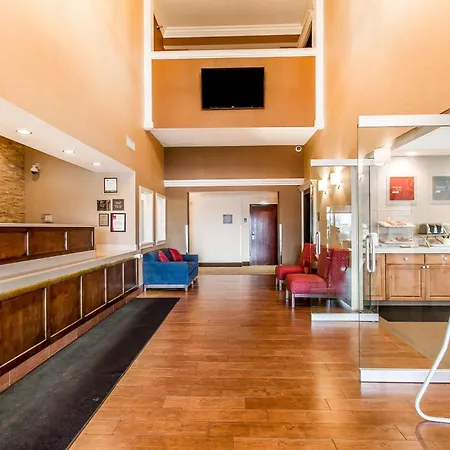Comfort Suites Mattoon East-3