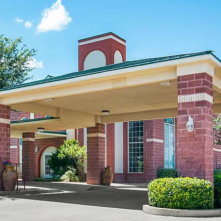Quality Suites Lubbock Southwest-3