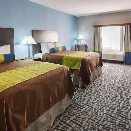 Best Western Plus Lonestar Inn & Suites-2