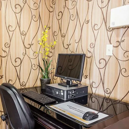 Quality Inn & Suites - Greensboro-High Point-3