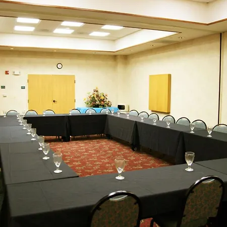Hampton Inn & Suites Kansas City-Merriam-3