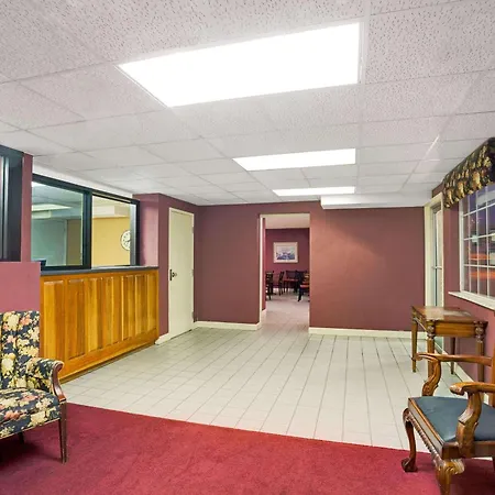 Days Inn By Wyndham Joelton/Nashville-3