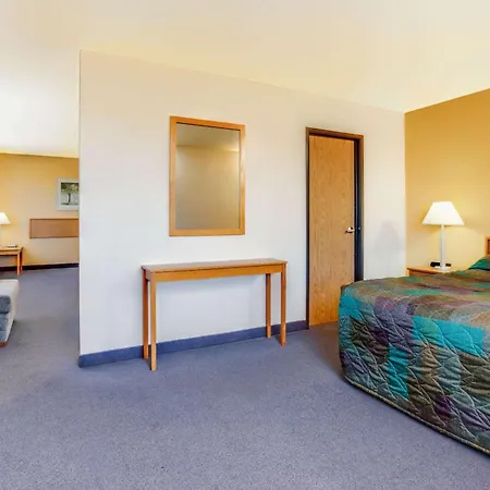 Super 8 By Wyndham Klamath Falls-3