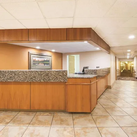 Mountain Valley Inn & Suites-2
