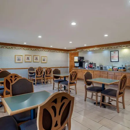 Econo Lodge Inn & Suites Flowood - Jackson Northeast-2