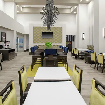 Hampton Inn & Suites Irvine/Orange County Airport-2
