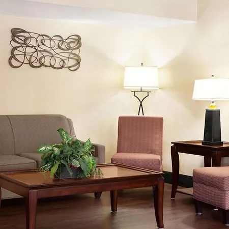 Baymont By Wyndham Rocky Mount-2