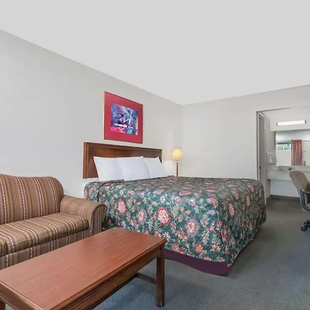 Days Inn By Wyndham Mt. Sterling-3