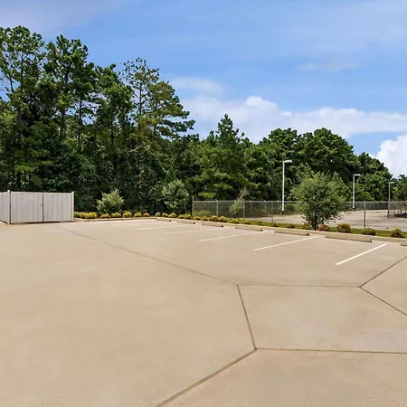 Baymont By Wyndham Kingwood-3