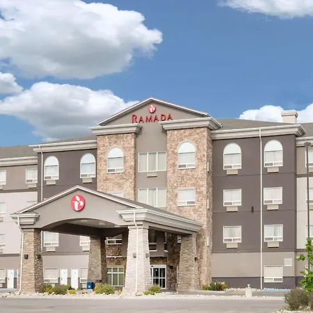 Ramada By Wyndham Olds-2