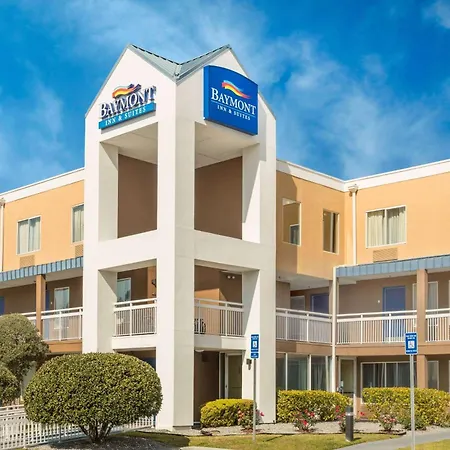 Baymont By Wyndham Savannah Midtown-2