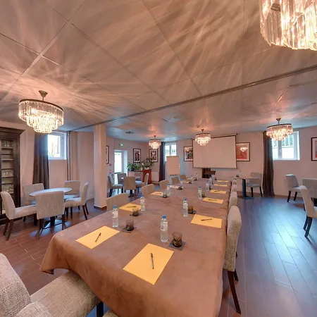Hotel Acadie Villebon Sur Yvette-3
