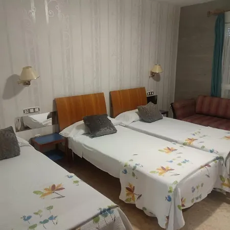 Hostal Burbia-2
