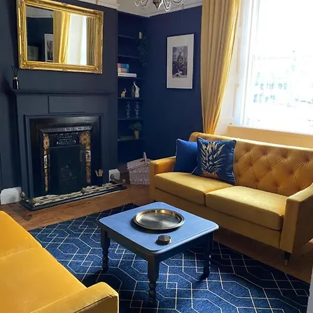 Haven House-3