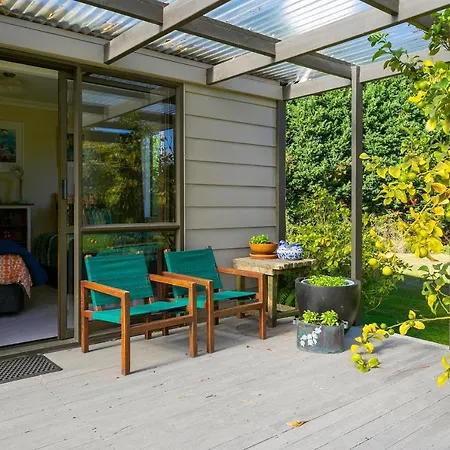 Lupin Lodge Bed & Breakfast-2