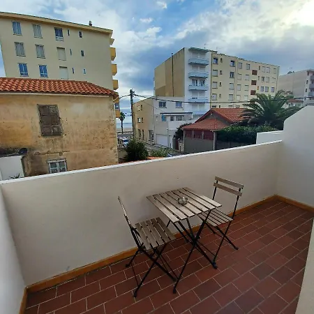 Ezz'Hotel Canet-3