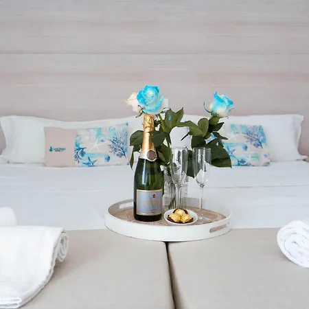 Coral Beach House & Food (Adults Only)-2