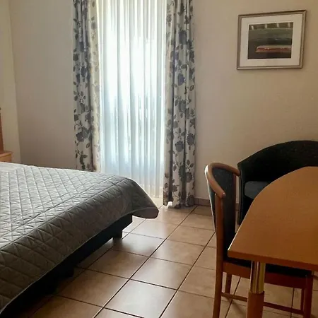 Hotel Garni an der Eissporthalle-3