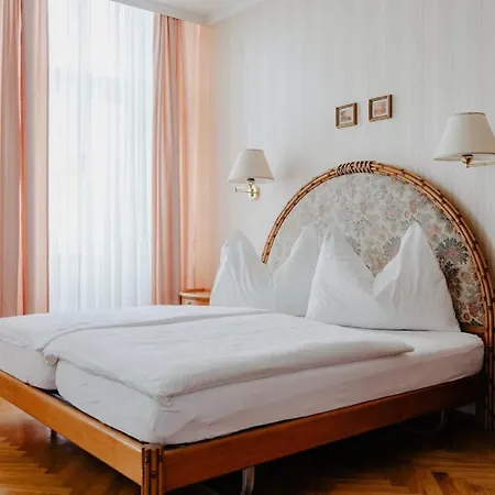 Hotel Hammer-2