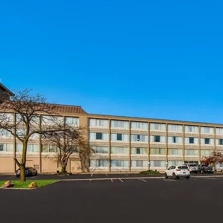 Clarion Hotel & Convention Center Joliet-3