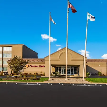 Clarion Hotel & Convention Center Joliet-2