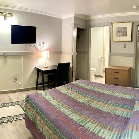 Emerald Best Motel-3