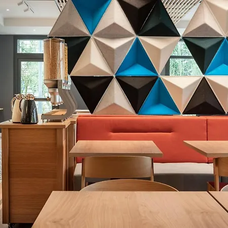 Holiday Inn Express - Marne-La-Vallee Val D'Europe By Ihg-2