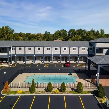 Days Inn & Suites By Wyndham Niagara Falls/Buffalo-2