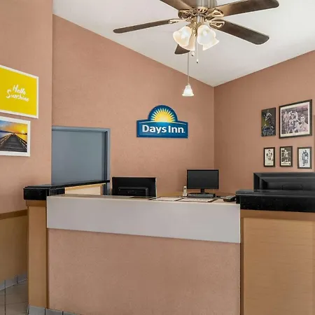 Days Inn By Wyndham Canastota Verona-2