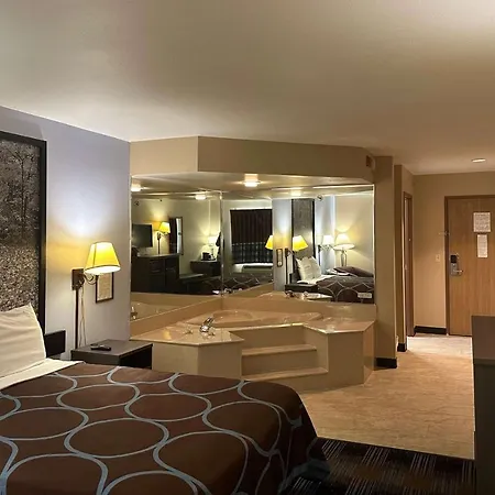 Super 8 By Wyndham Columbia East-3