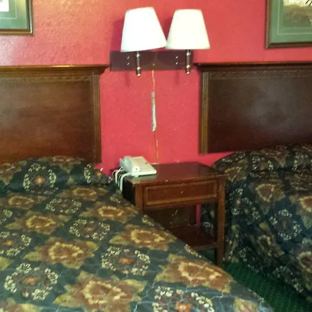 Hallmark Motel-2