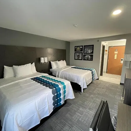La Quinta Inn By Wyndham Indianapolis Airport Executive Dr-3