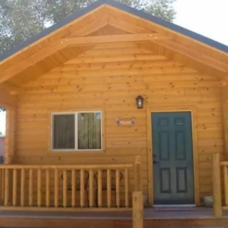 Pine Tree Inn-2
