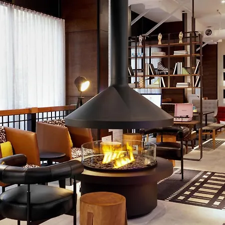 Moxy Richmond Downtown-3